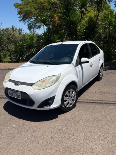 Ford Fiesta Sed. 1.6 8V Flex 4P 2013