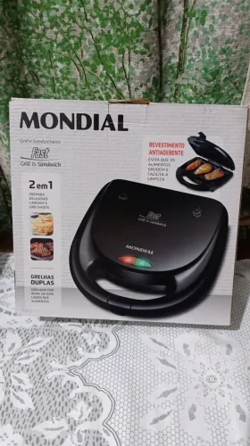 Sanduicheira e grill Mondial 2 em 1, nova na caixa
