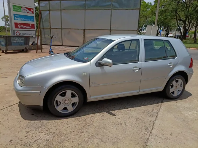 Volkswagen Golf 1.6 MI/ 1.6 MI Gener./black & Silver 2000