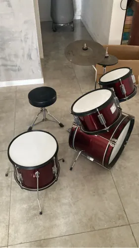 Bateria infantil