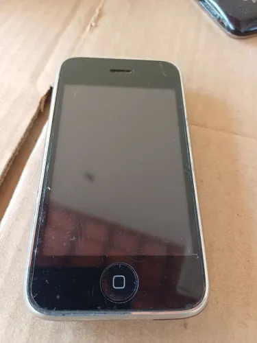 iPhone 3GS 16GB A1303 - Apple - Coleção ou Peças