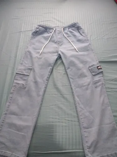 CALÇA CARGO AZUL ?