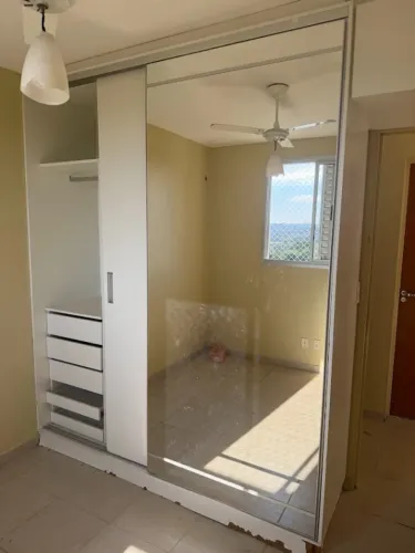 Guarda roupa planejado de solteiro