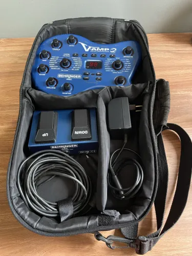 Pedaleira Behringer V-Amp 2 Completa + Bag + Fonte Nova