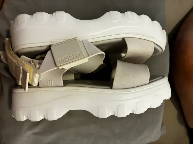 Melissa kick off 37 sandal