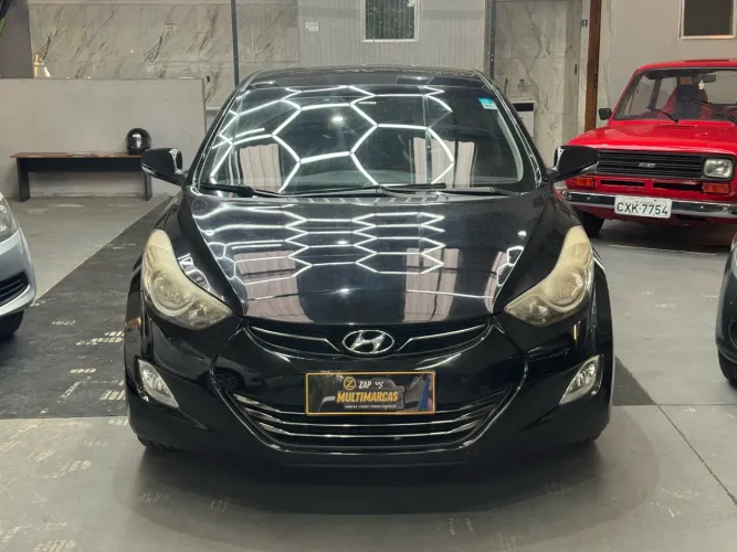 Hyundai Elantra GLS 1.8 16V Aut. 2012