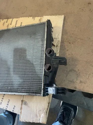 Radiador para Iveco 2022