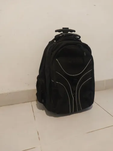 *retirar na porta Mochila com Rodinhas