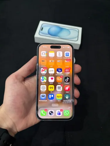 iPhone 15 128GB Azul Claro - Estado de Novo + Caixa (Usado)
