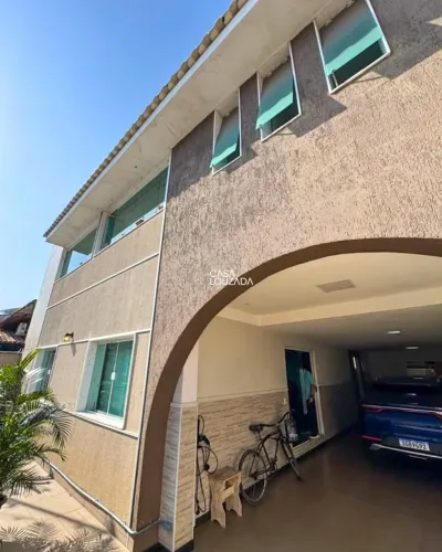 Casa Duplex 04 suítes com lazer privativo em Araças