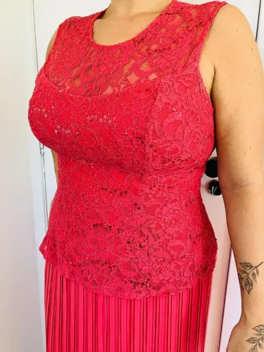 VESTIDO DE FESTA VERMELHO