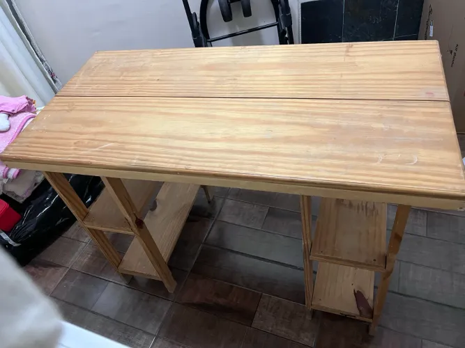 Escrivaninha Pinus/ Mesa de escritório