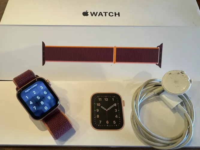 Apple Watch SE 40mm Rose 