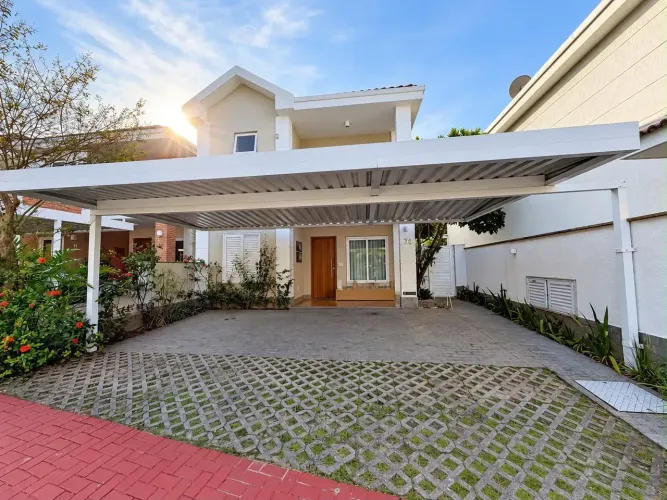CASA 4 QUARTOS CONDOMÍNIO FECHADO MATA DA PRAIA VITORIA