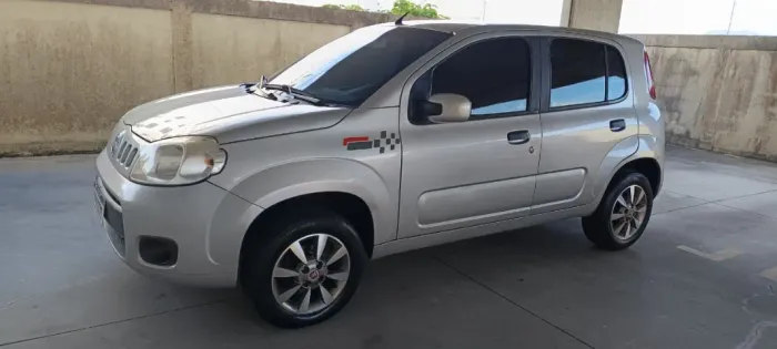 Fiat Uno Vivace Celeb. 1.0 EVO F.flex 8V 5P 2012