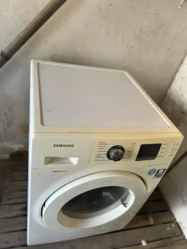 Máquina lava e seca