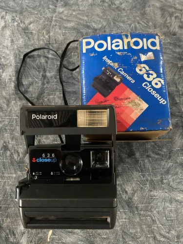 Polaroid 636 close up - leia o anúncio