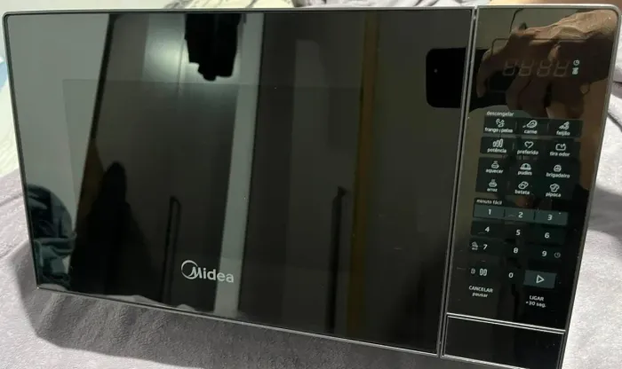 Vendo micro-ondas semi nova