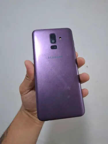 Samsung j8