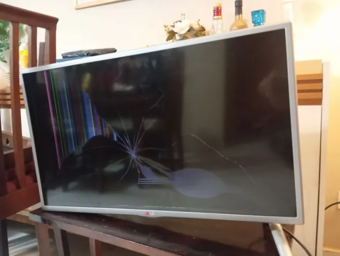 SMARTV COM DEFEITO