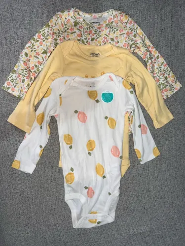Kit 3 bodys manga comprida Carters novo