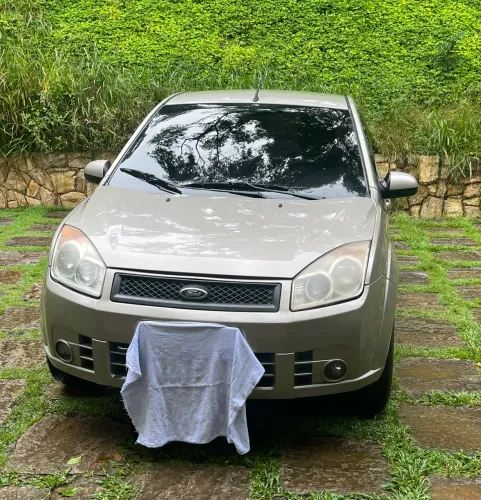 Ford Fiesta Sed. 1.6 8V Flex 4P 2009