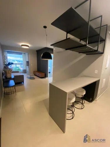 Apartamento com 2 dormitórios mobiliado e decorado - 70m² de área privativa