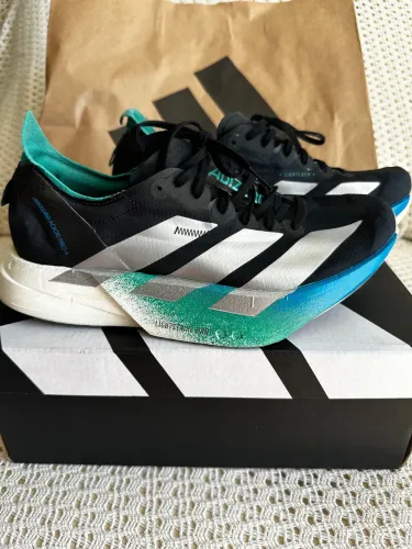 Adidas Adizero Adios Pro 4 - Edição Especial Berlim