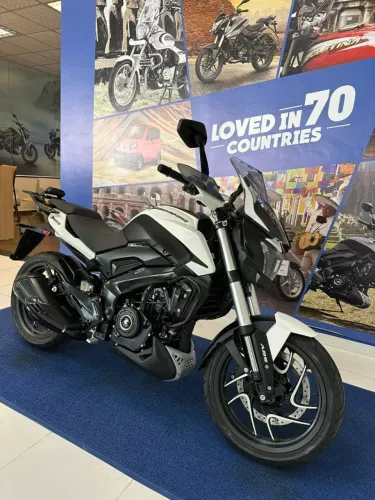 VENDE-SE DOMINAR 400 ZERO KM