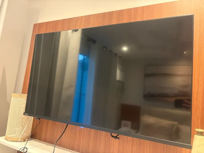 Tv 43 polegadas muito nova