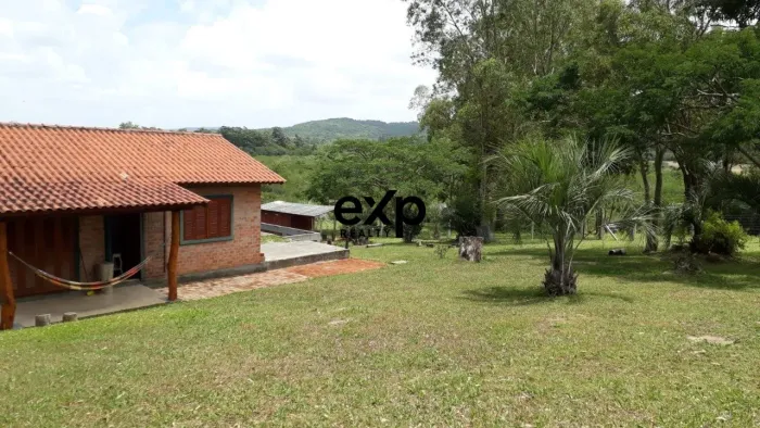 Sítio com 2 hectares à venda bairro Lami