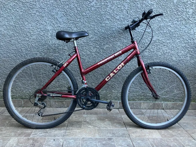 Bicicleta Caloi aro 24 Ventura Max com 18 marchas