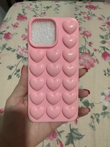 iPhone 15 Pro Max Rosa Bebê Corações 