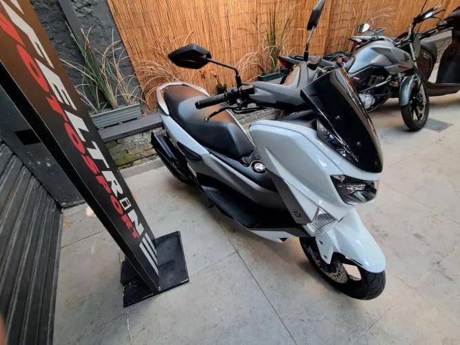 YAMAHA NMAX 160
