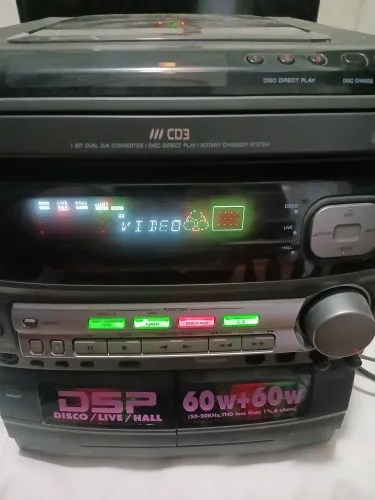 Vendo aparelho de som 3 em 1 NO ESTADO