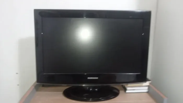 Tv Samsung 32 polegadas.