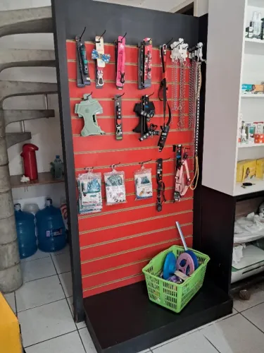 Painel canaletado com base