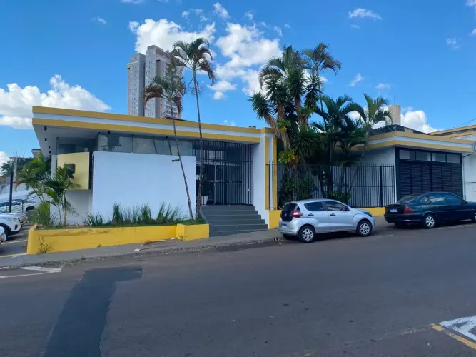 Imóvel para aluguel com 800 metros quadrados em São José - Franca - SP