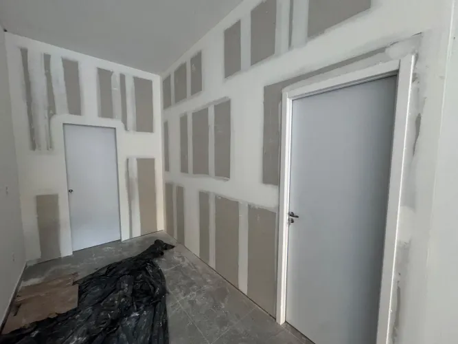 Parede com porta