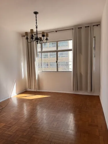 Ótimo apartamento no Alto