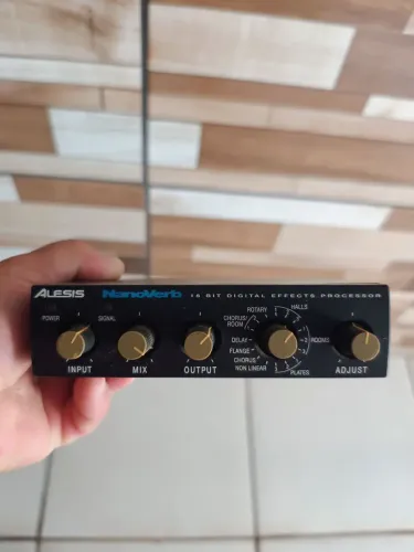 EFEITO DE VOZ ALESIS TODO ORIGINAL ÚNICO DONO *