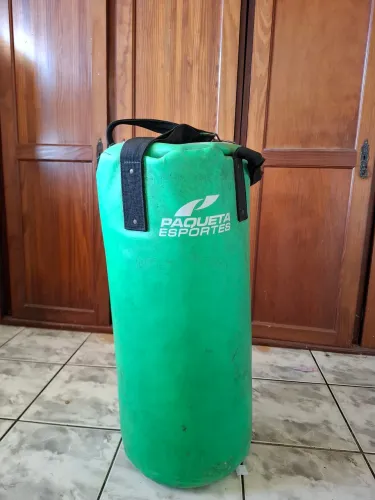 SACO DE PANCADA + SUPORTE DE PAREDE