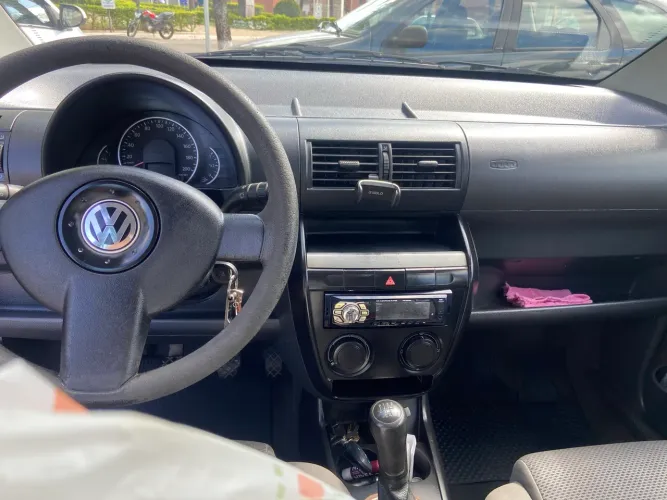 Volkswagen Fox Plus 1.0mi/ 1.0mi Total Flex 8V 4P 2010