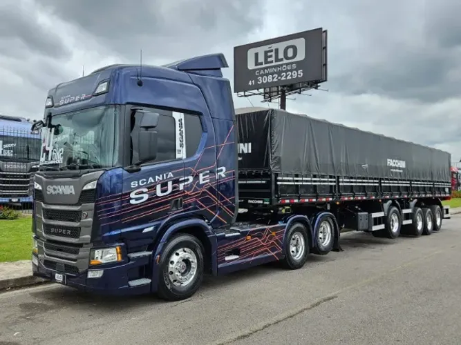 Scania R460 6x2 Super Ano 24 Automático + 4 Eixo Graneleiro Facchini 0km 14x 1.80 com pneu