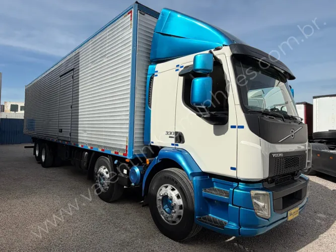 VOLVO VM 330 VM 330 VOLVO VM 330 8X2 2018/2019 Valentim Caminhões