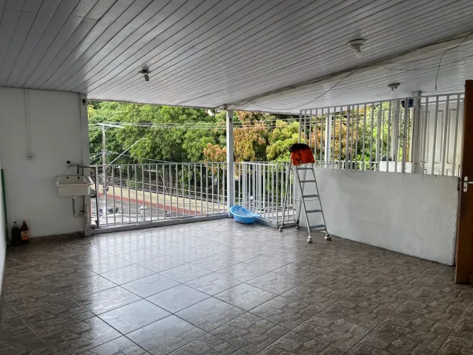 Alugo apartamento  2 quartos  no Coroado 