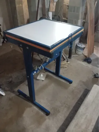 Mesa de serigrafia reveladora
