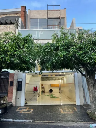 Casa para venda tem 200 metros quadrados com 3 quartos