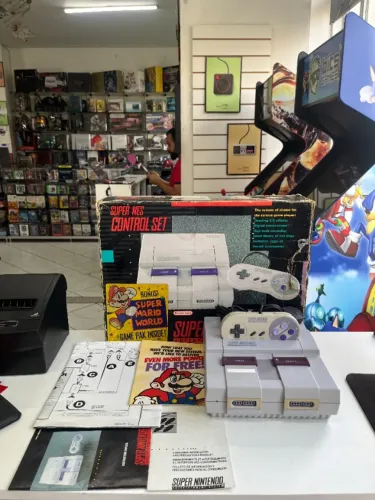 CONSOLE SUPER NINTENDO FAT CONTROL SET + SUPER MARIO WORLD NA CAIXA SEMINOVO (2) - SNES