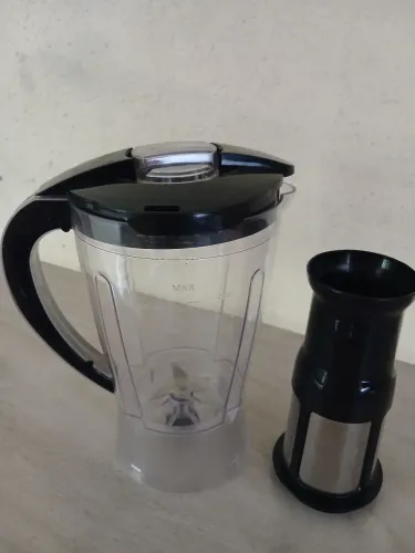 Copo de liquidificador MONDIAL modelo L550r usado c/ filtro
